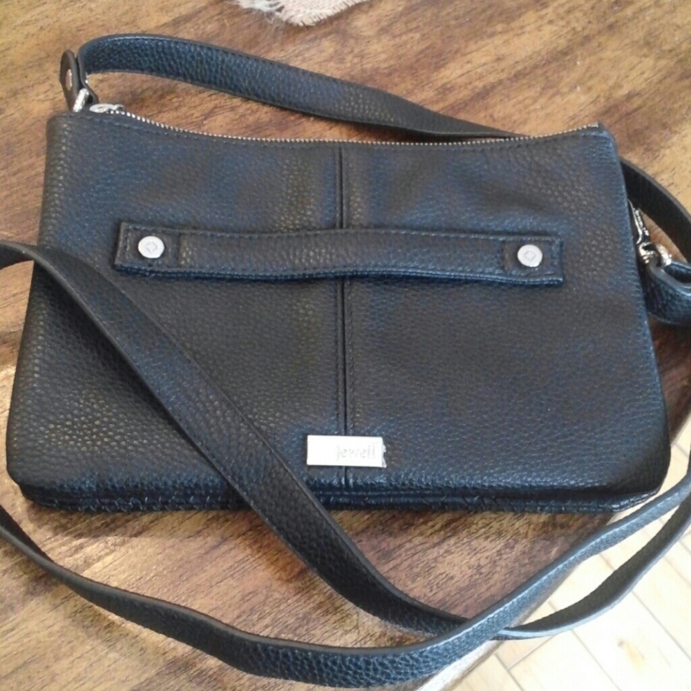 Cross body wallet